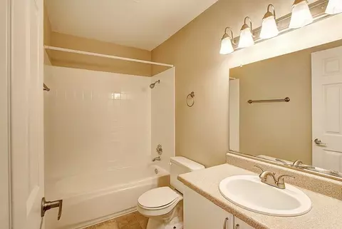 13808 NE 12th St, Bellevue, WA 98005 photo 13