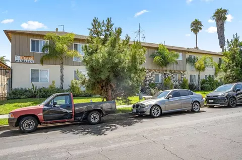 3940 Nicolet Ave, Los Angeles, CA 90008