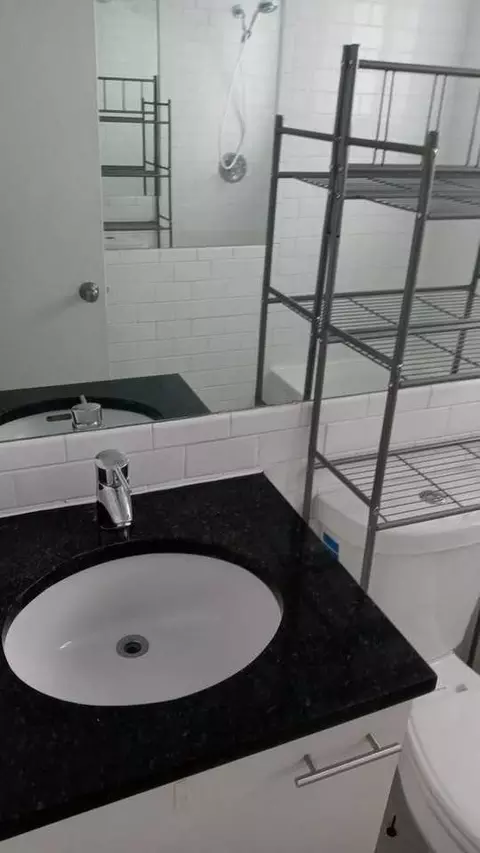 718 NW 4th St, Miami, FL 33128