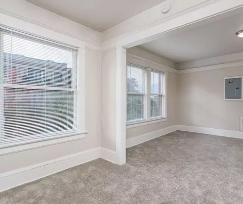 1126 SW 12th Ave, Portland, OR 97205