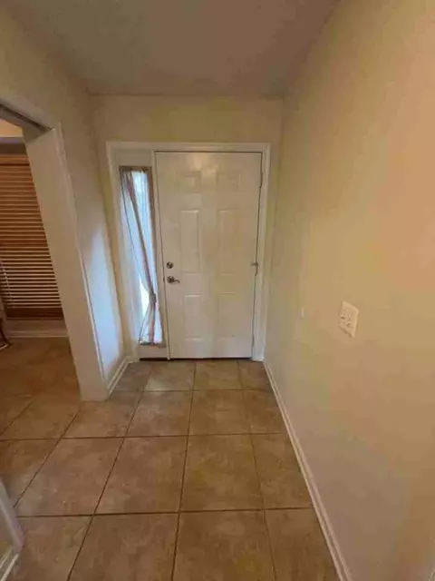 2270 Valor Dr, Winchester, VA 22601