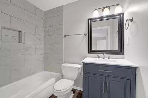 818 Barrington Woods Cv, Southaven, MS 38671