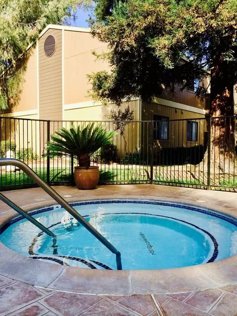 2727 Walnut Ave, Carmichael, CA 95608 photo 7