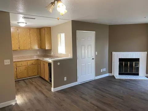 2727 Walnut Ave, Carmichael, CA 95608 photo 16