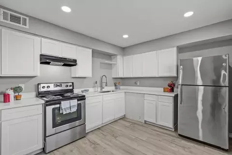 911 Avenue K, Galveston, TX 77550