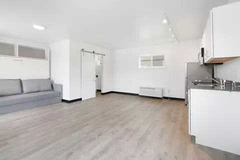 4711 University Ave, Cedar Falls, IA 50613 photo 3