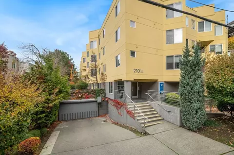 210 E Blaine St, Seattle, WA 98102