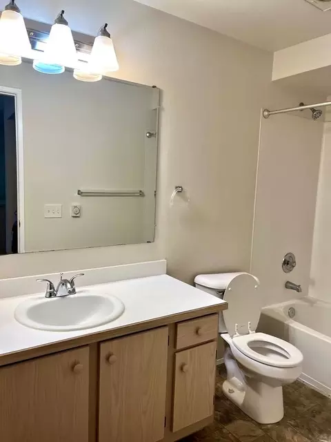 12329 Roosevelt Way NE, Seattle, WA 98125 photo 8