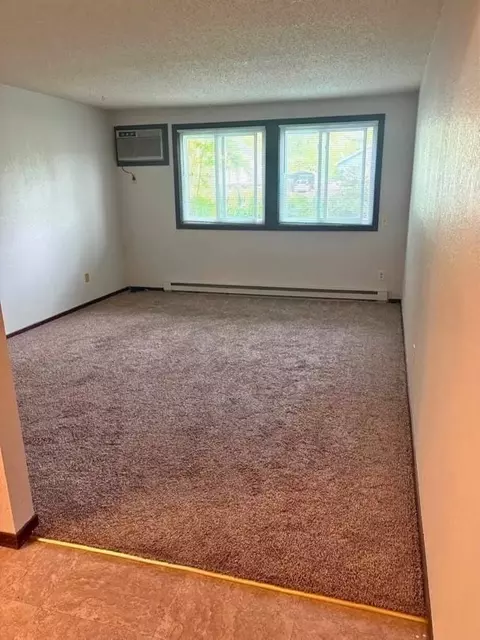777 Laurel St, Cloquet, MN 55720