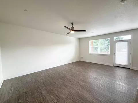 13609 NE 28th St, Vancouver, WA 98682