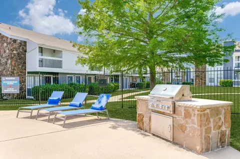 1610 E Mckinney St, Denton, TX 76209 photo 10