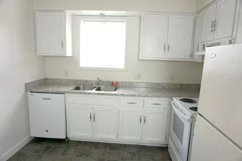 4740 S 83rd St, Omaha, NE 68127