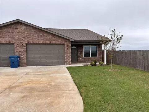 500 Mason Valley Rd, Bentonville, AR 72713