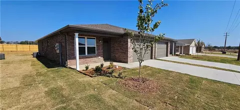 500 Mason Valley Rd, Bentonville, AR 72713