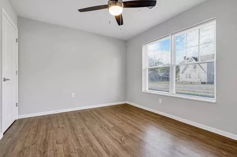 1836 Lockbourne Rd, Columbus, OH 43207