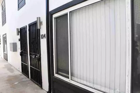 994 Valencia St, Costa Mesa, CA 92626