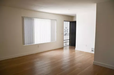 994 Valencia St, Costa Mesa, CA 92626 photo 11