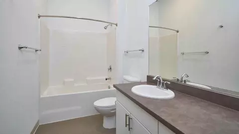 5398 Russell Ave NW, Seattle, WA 98107 photo 8