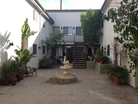 13215 Moorpark St, Los Angeles, CA 91423