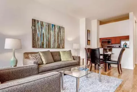200 E 11th St, New York, NY 10003
