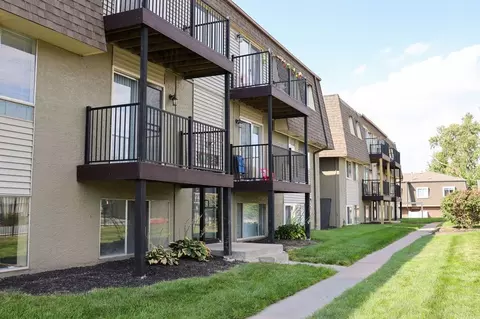 806 N 34th St, Council Bluffs, IA 51501