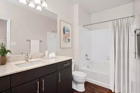 719 Fallsgrove Dr, Rockville, MD 20850 photo 9