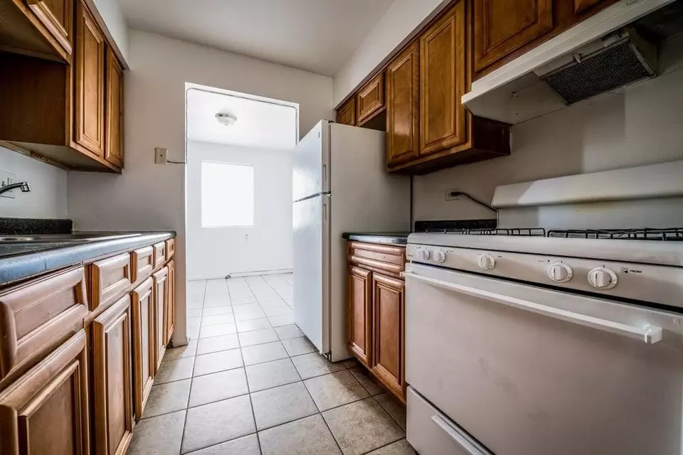  1677 State St, Calumet City, IL 60409 photo 2