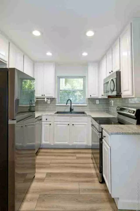 545 Oakview Rd, Decatur, GA 30030