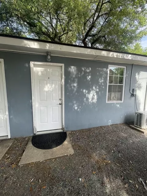 1848 Orangeburg St, North Charleston, SC 29405