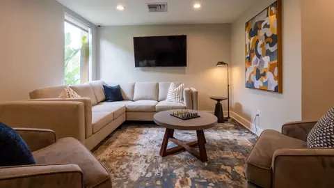 3801 E Pacific Coast Hwy, Long Beach, CA 90804 photo 14