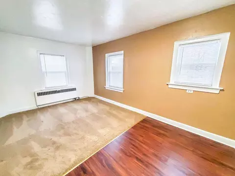 238 W 8th St, Erie, PA 16501