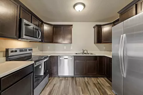 4819 5th St, Rapid City, SD 57701