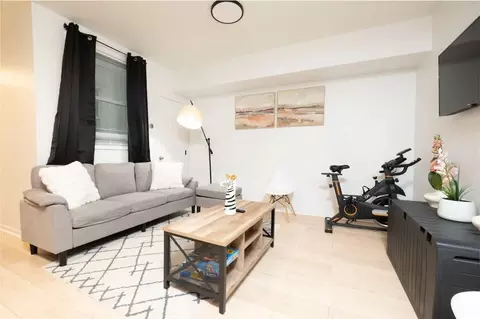 1255 Raum St NE, Washington, DC 20002