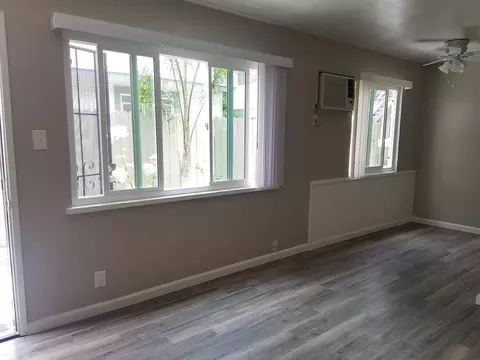 3224 W St, Sacramento, CA 95817