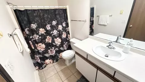 1710 49th St S, Fargo, ND 58103 photo 11