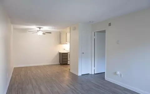 2730 Jefferson St, Carlsbad, CA 92008