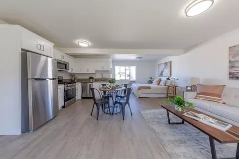 628 W California Ave, Vista, CA 92083