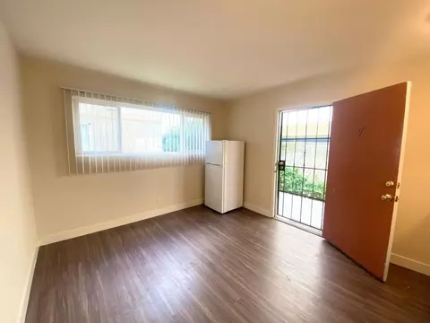 35 Esperanza Ave, Long Beach, CA 90802 photo 6