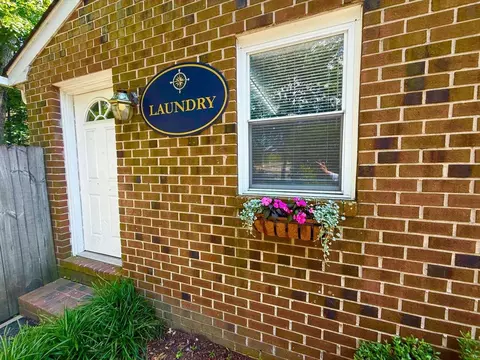 5861 Poplar Hall Dr, Norfolk, VA 23502