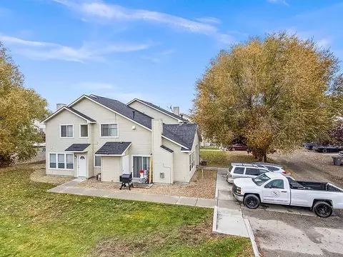 1435 W Bonneville Cir, Nampa, ID 83651