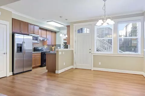 2000 NW Talus Dr, Issaquah, WA 98027