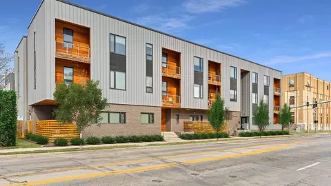 2901 Gillham Rd, Kansas City, MO 64108