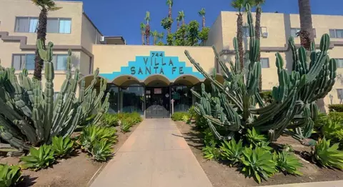 744 N Azusa Ave, West Covina, CA 91791