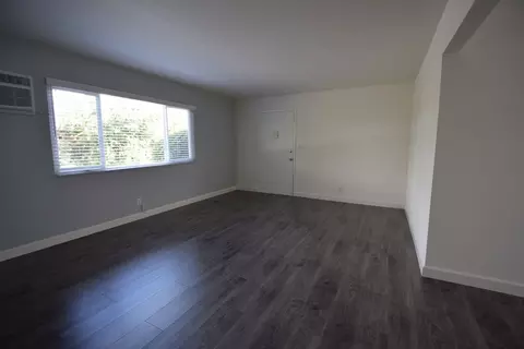 5230 Kester Ave, Los Angeles, CA 91411