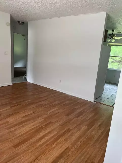 4345 Oakwood Rd, Oakwood, GA 30566