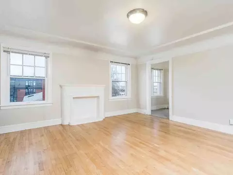 708 NW 19th Ave, Portland, OR 97209
