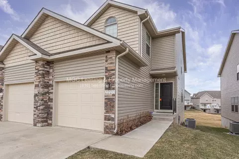 2231 SW Burning Wood Ln, Lees Summit, MO 64082