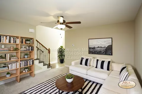 2231 SW Burning Wood Ln, Lees Summit, MO 64082