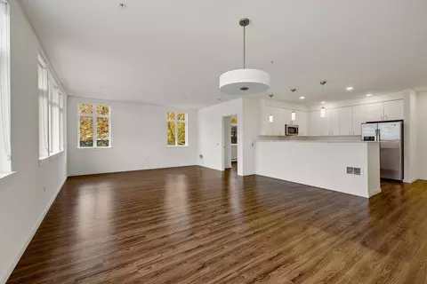 101 John St, Seattle, WA 98109