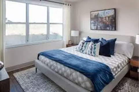 1200 S 5th St, Harrison, NJ 07029